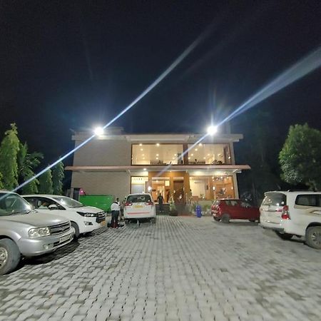 Tierra Hotel Cum Restaurant Kāziranga Екстериор снимка